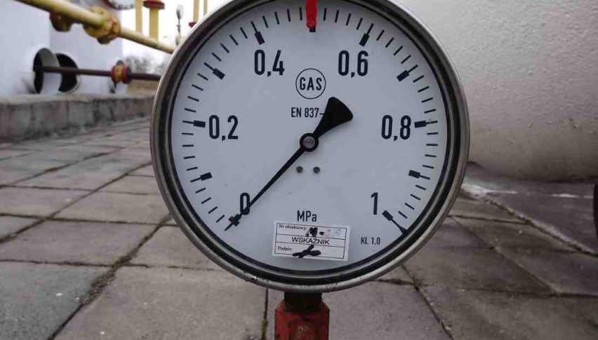Gas