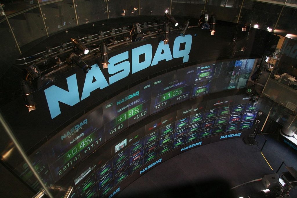 Nasdaq and US stock indices have returned to flat