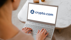 Crypto.com (CRO/USD) Remains Bullish Amid Crypto Rout. Should you Buy?