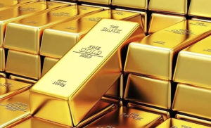 Gold price rises in response to weaker dollar