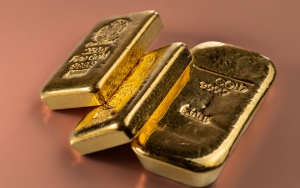 Gold reached $2,912 today