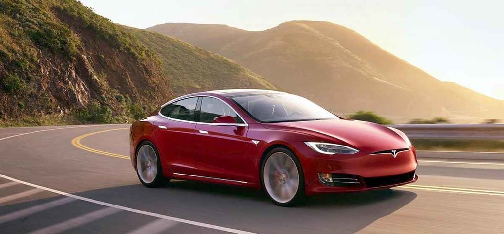 Will Tesla stock resume the uptrend after the reversal?