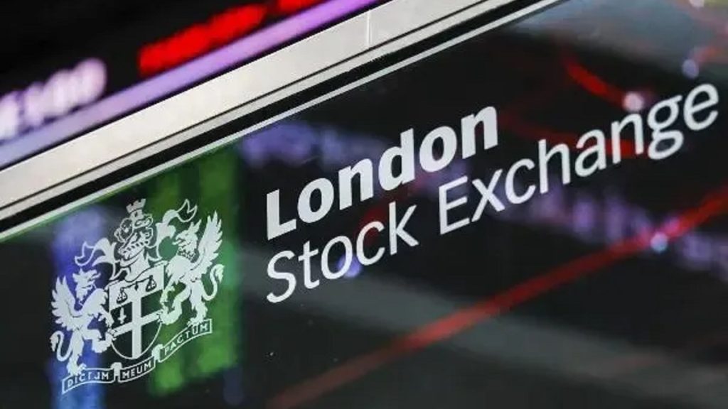 FTSE Muted After Consumer Confidence Drop Outweighs Retail Sales Jump