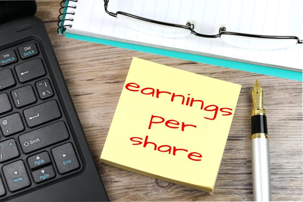 Earnings Avalanche Ahead: Apple, Amazon (AMZN), Meta and MSFT in Focus