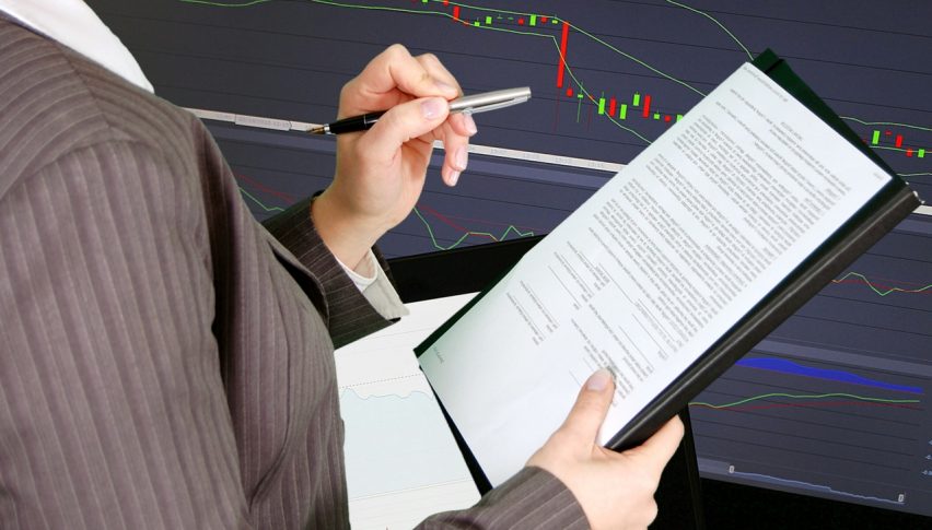 eToro Raises $620 Million in Upsized IPO, Shares Begin Trading on Nasdaq